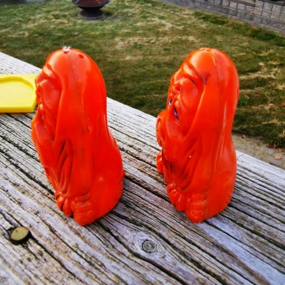 Vintage JSNY Plastic Anthropomorphic  Orange Hound Dog Salt and Pepper - Picture 8 of 16